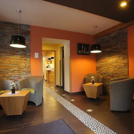 Sluga Hotel